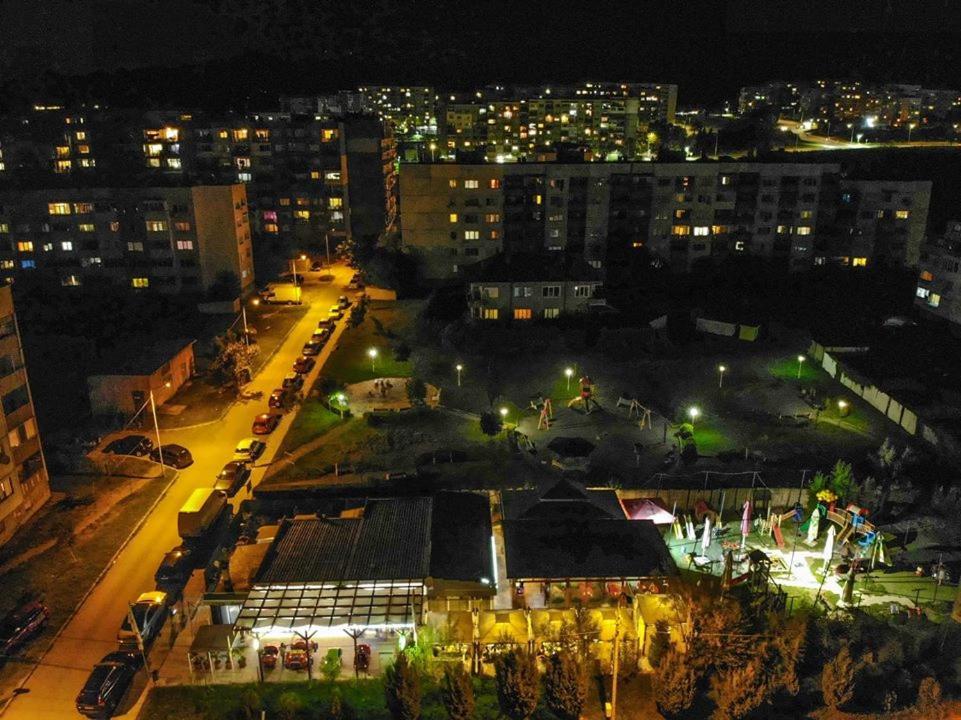 Апартамент Дани Apartament Dani Kazanlak Exterior photo